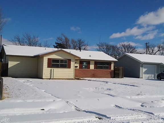 2nd image of 1919 Lawndale Dr