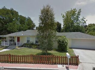 1238 Fern Oaks Dr, Santa Paula, CA 93060