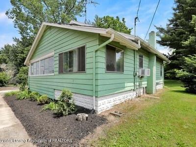 3805 Donald St, Lansing, MI, 48910