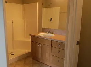 1675 NW Hemlock Ave — Photo 6