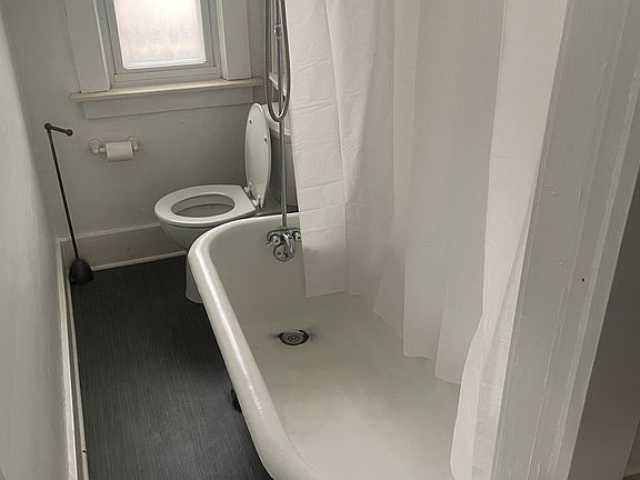 4th image of 555 Starkweather St APT 2