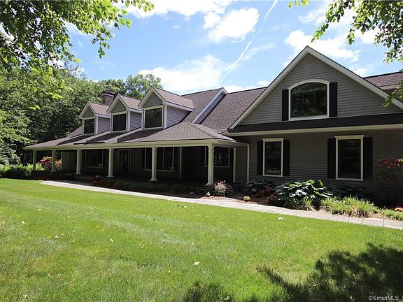 2nd image of 35 Avalon Ln