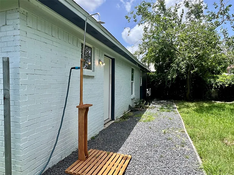1119 Panama St — Photo 26