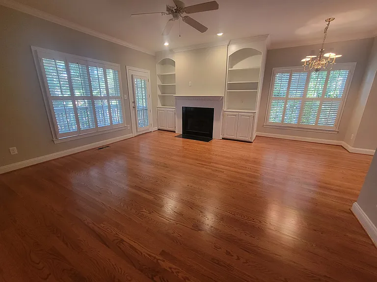 1340 Cameron View Ct — Photo 9