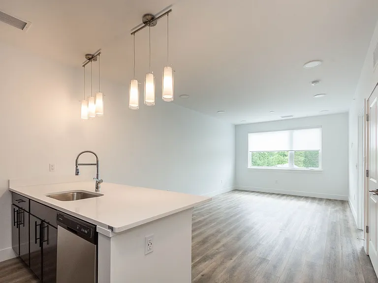 St. Barts Apartments — Photo 11