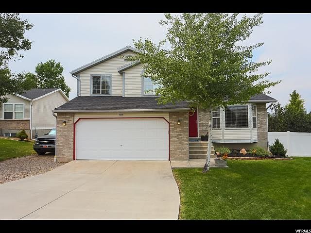 1st image of 5932 W Rogue River Ct
