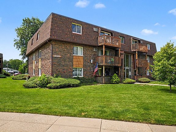 2nd image of 19380 Wolf Rd APT 11