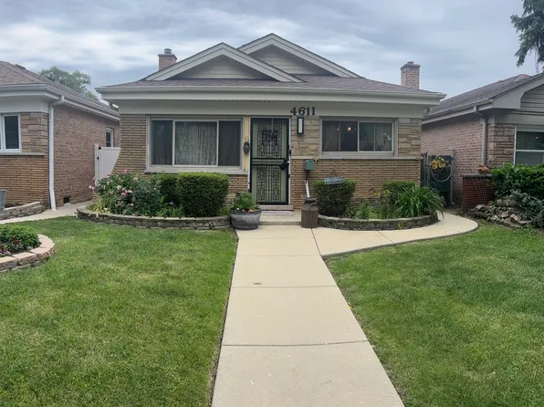 4611 Cracow Ave, Lyons, IL 60534