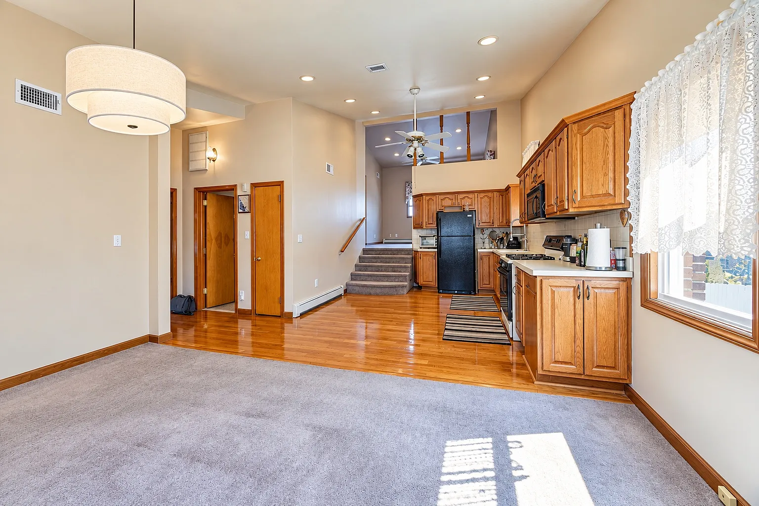 3 bed, $3,250 — Photo 3