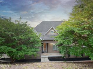 1012 Falcon Crest Dr, Seymour, TN 37865