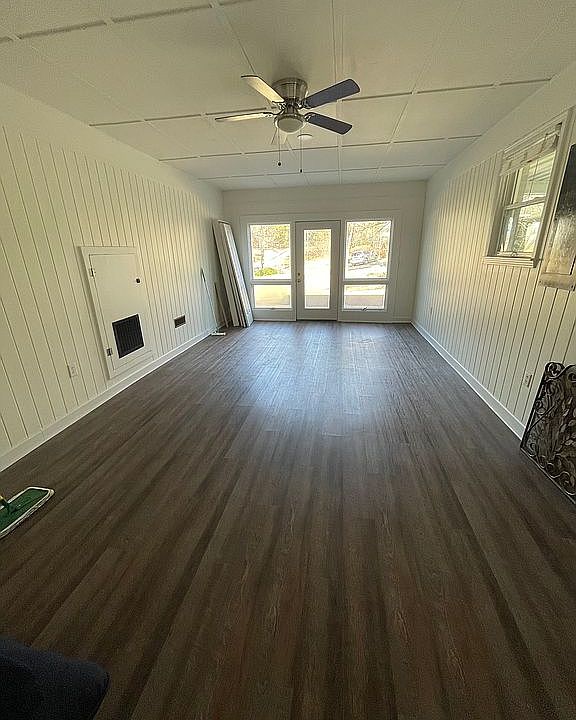 1st image of 478 Deerwood Ln