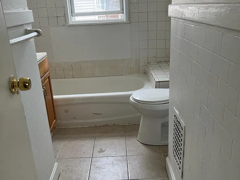 797 Beechwood Ave #2 — Photo 9