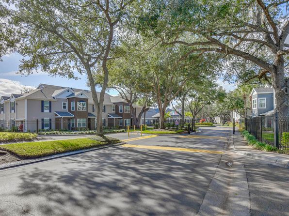 4100 Wellington Woods Cir #19-204
