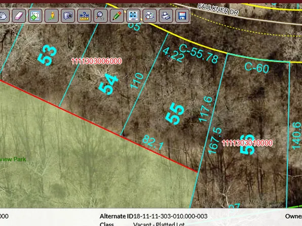 1817 N Faulkner Ln, Muncie, IN 47303