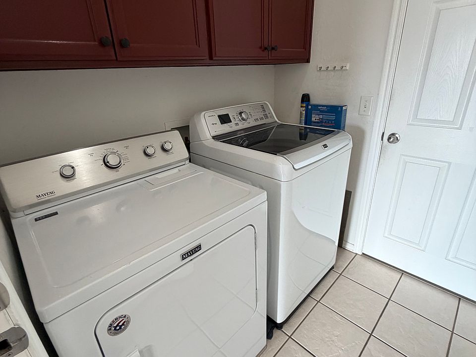 1st image of 105 SW 69th Ct