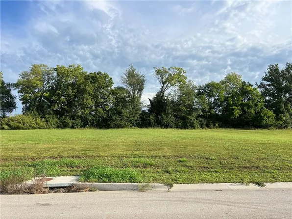 204 Melinda Dr, Kearney, MO 64060