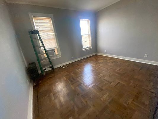3rd image of 933 E 27th St Floor 2