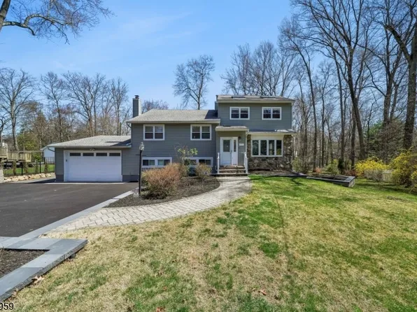 47 Crossbrook Rd, Livingston Twp., NJ 07039