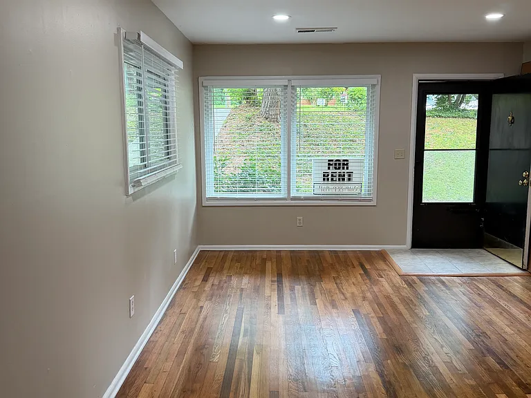 1078 Palafox Dr — Photo 17