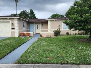 6301 SW 10th St, North Lauderdale, FL 33068