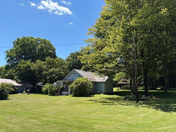 2nd image of 250 Fredericks Rd