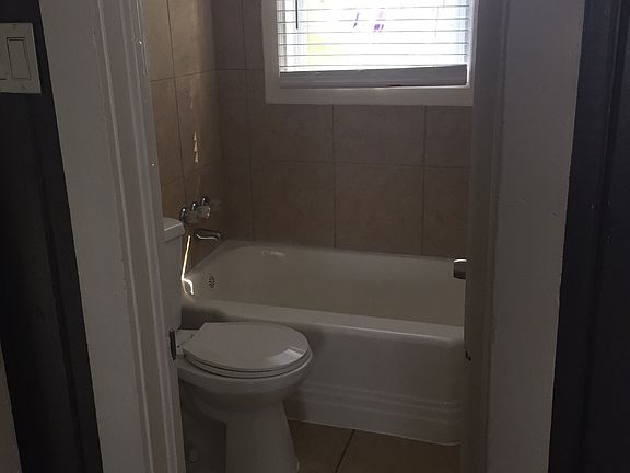 4th image of 3019 Truxillo St #8