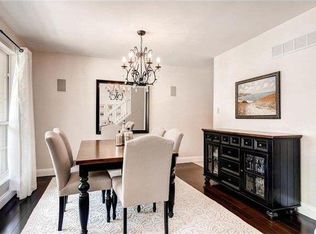 137 Brighthurst Dr, Chesterfield, MO