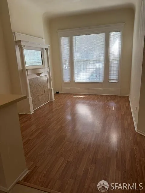 3 bed, 2.0 bath, 899 sqft, $7,500 — Photo 2