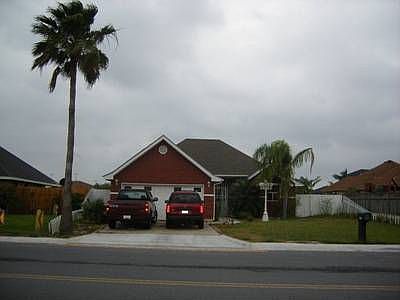 1st image of 724 Habana St