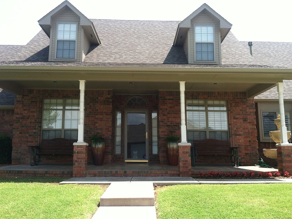 1st image of 750 Cypress St NW