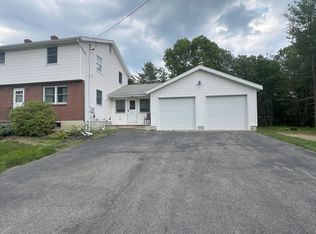 27 Holly Ln, Greenland, NH 03840