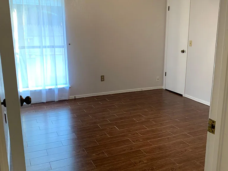 6453 N College Ave — Photo 19