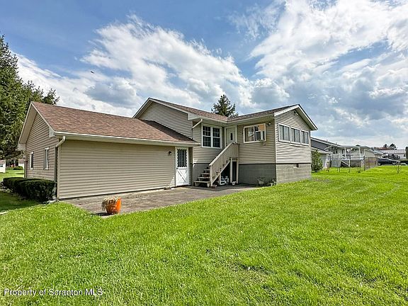 4th image of 119 Donny Dr