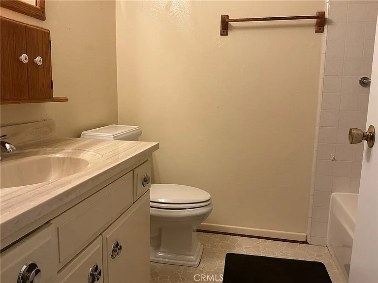 6585 Shannon Rd — Photo 15