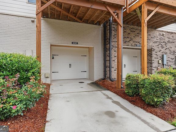 4th image of 4245 Deming Cir