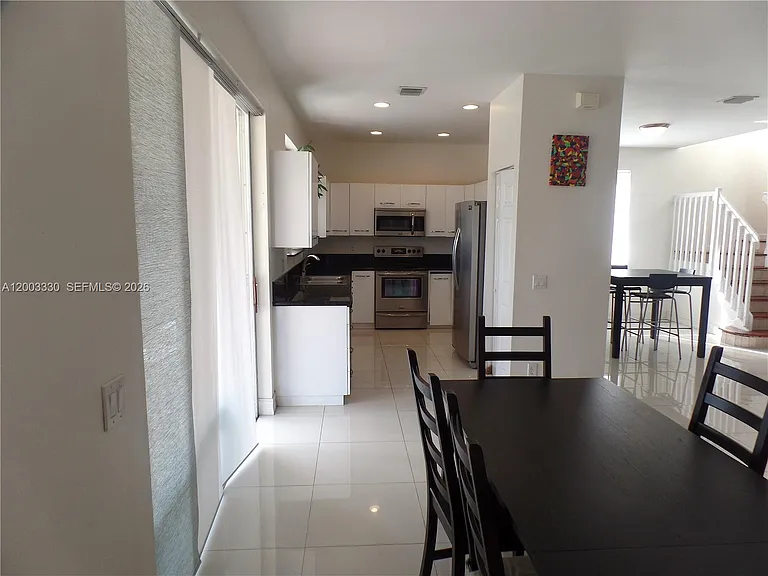 1365 Majesty Ter — Photo 18