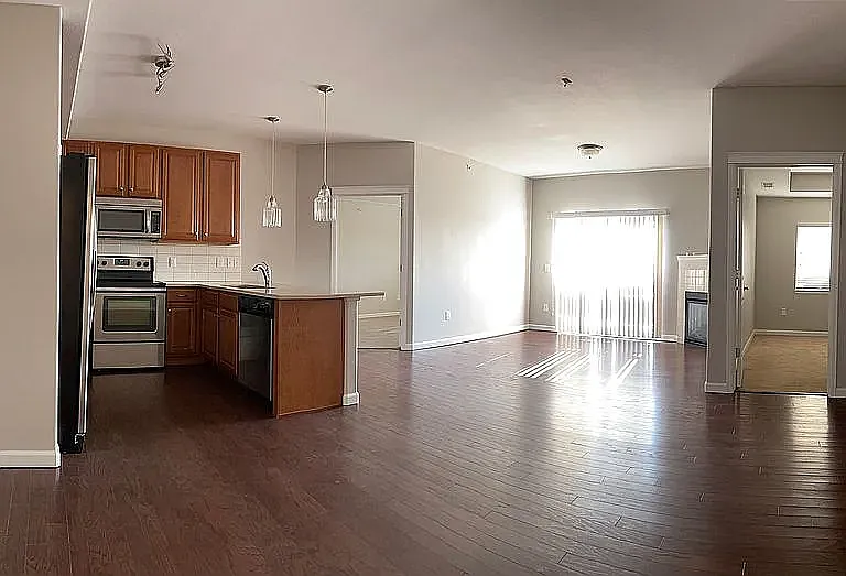 1044 Rockhurst Dr #406 — Photo 5