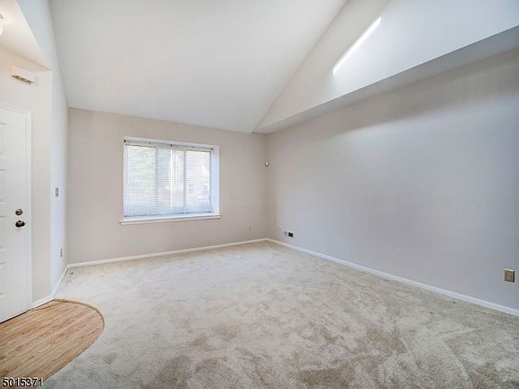 4th image of 41 Cherrywood Dr