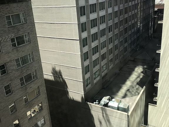 4th image of 100 W 57th St #15A