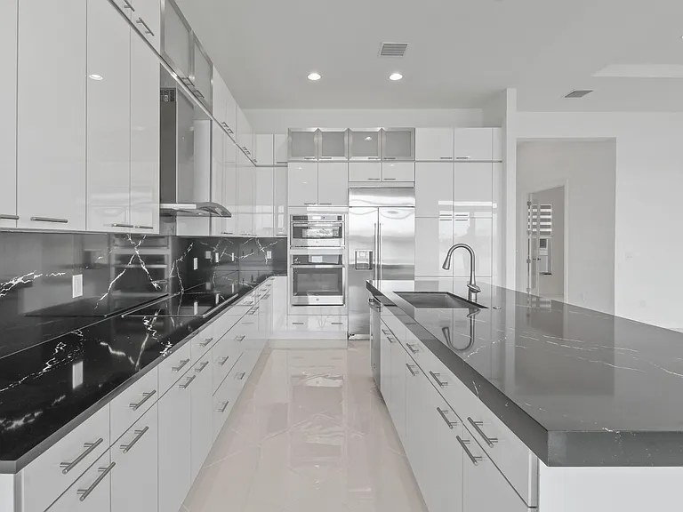 9019 SW Terzi Way — Photo 18