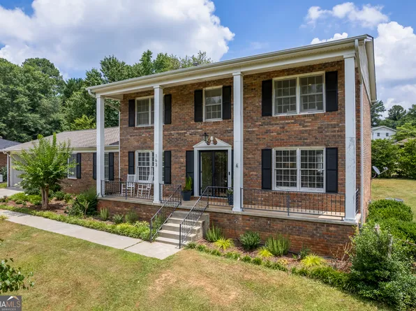 163 Willowdell Dr, Toccoa, GA 30577