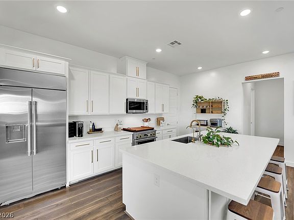 3rd image of 120 Barclay Heights Ave