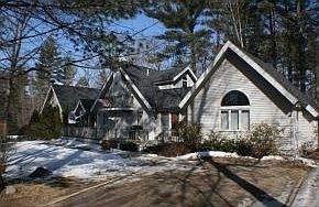 2nd image of 121 Sundorf St