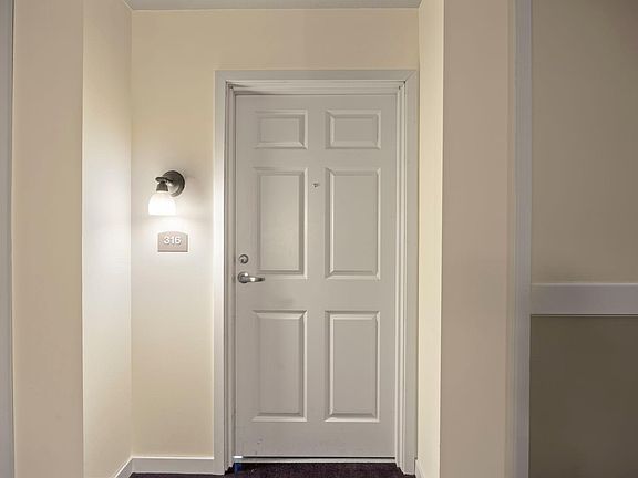 3rd image of 601 Levander Way APT 316