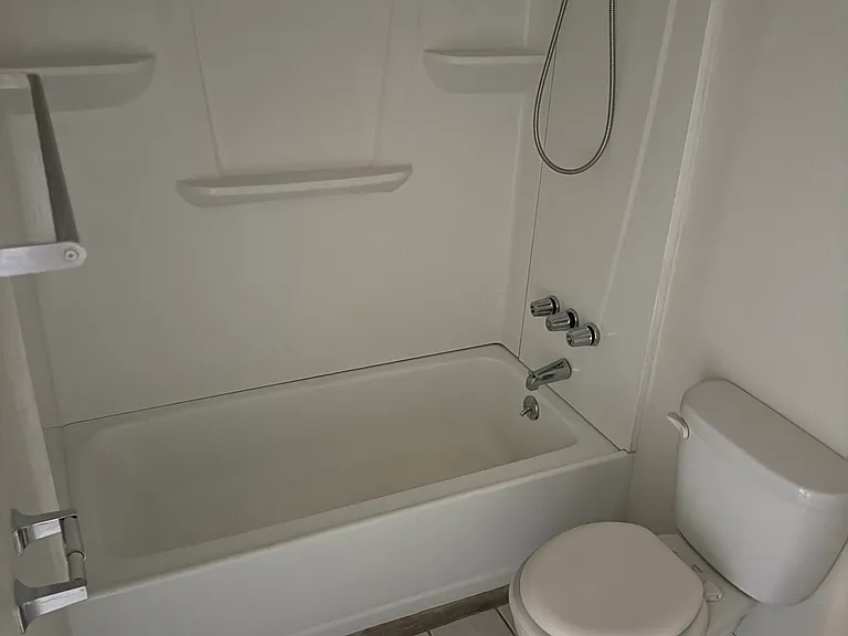 22 Carriage House Rd #21 — Photo 1
