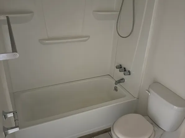 22 Carriage House Rd APT 21, Monticello, NY 12701