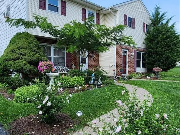 909 E Paoli St, Allentown, PA 18103