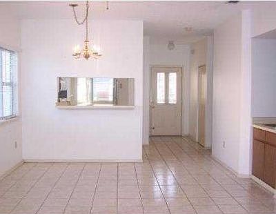 3rd image of 105 Lake Lynn Dr
