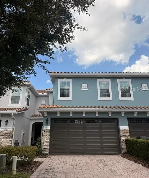1911 Silverweed Way — Photo 2