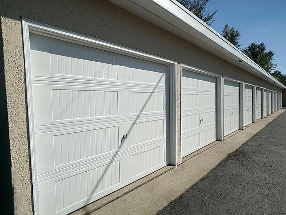 3rd image of 5209 Xerxes Ave N #12